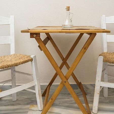 Apartament Traditional Dame Mési Zewnętrze zdjęcie
